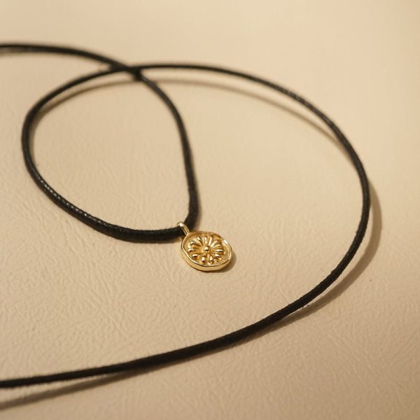 Daisy Cord Flower Necklace 18ct Gold Plate Sale